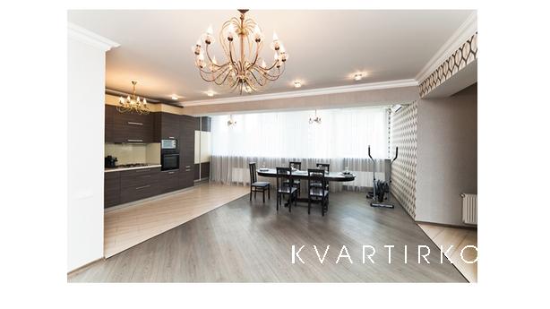 Больная 3-х комнатная квартира посуточно, Москва - квартира посуточно