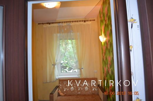 House with private courtyard, Berdiansk - apartment by the day