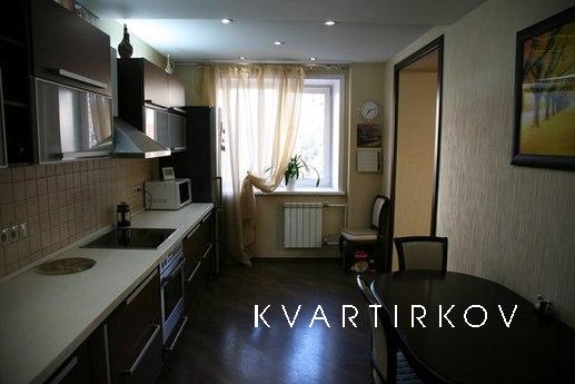 2 BR at the Boulevard of Dmitry Donskoy, Moscow - apartment by the day