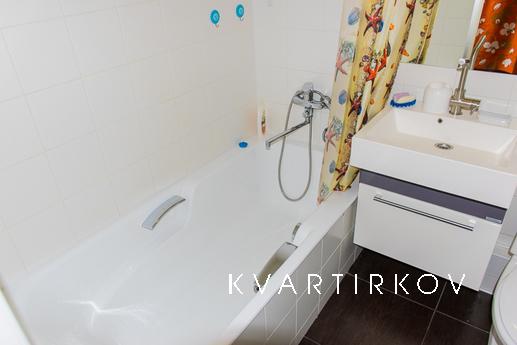 Однокомнатная квартира-студия, Екатеринбург - квартира посуточно