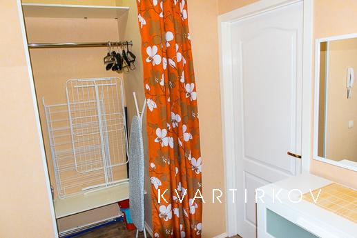 Однокомнатная квартира-студия, Екатеринбург - квартира посуточно