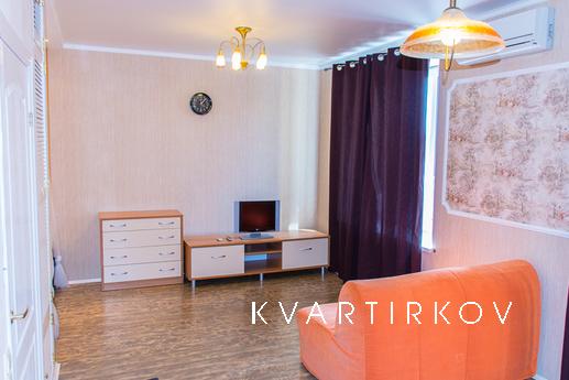 Однокомнатная квартира-студия, Екатеринбург - квартира посуточно