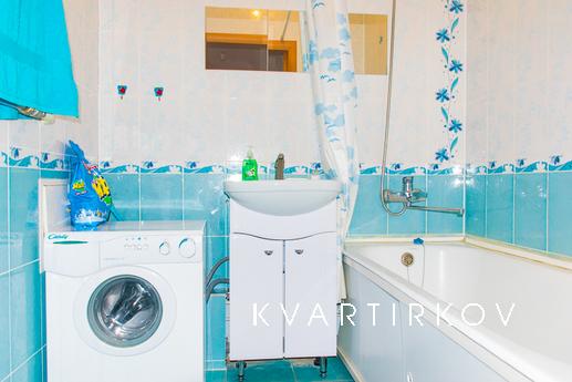 Двухкомнатная квартира посуточно, Екатеринбург - квартира посуточно