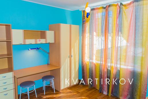 Трехкомнатная квартира посуточно, Екатеринбург - квартира посуточно