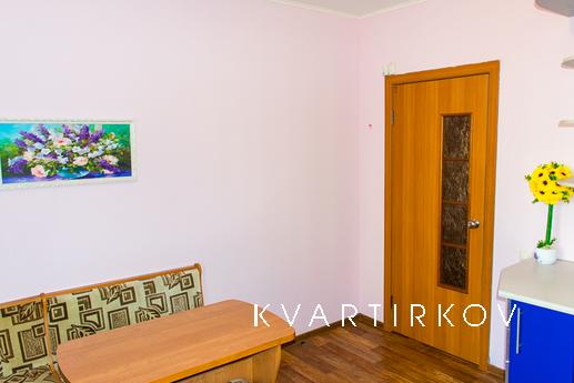 Трехкомнатная квартира посуточно, Екатеринбург - квартира посуточно