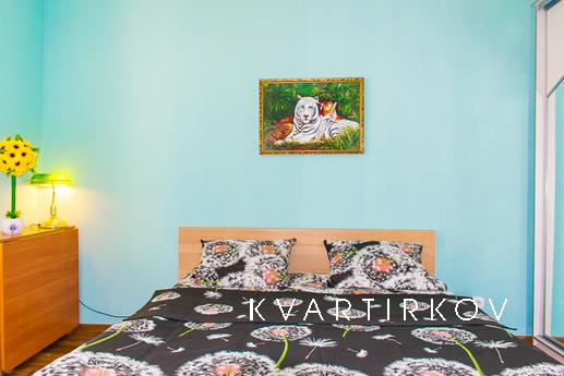 Трехкомнатная квартира посуточно, Екатеринбург - квартира посуточно