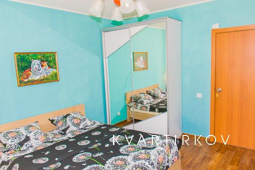 Трехкомнатная квартира посуточно, Екатеринбург - квартира посуточно