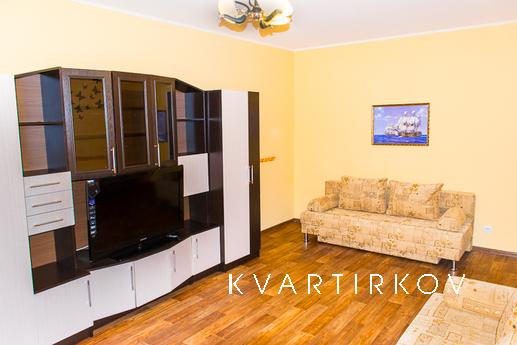 Трехкомнатная квартира посуточно, Екатеринбург - квартира посуточно