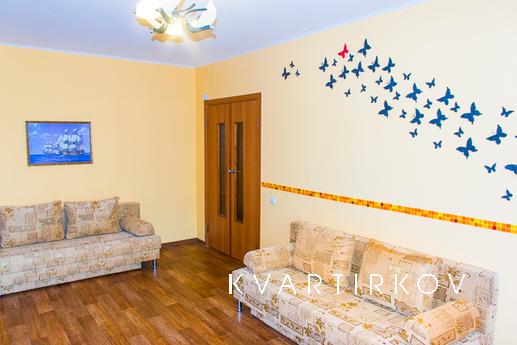 Трехкомнатная квартира посуточно, Екатеринбург - квартира посуточно