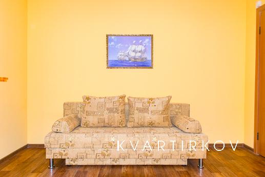 Трехкомнатная квартира посуточно, Екатеринбург - квартира посуточно