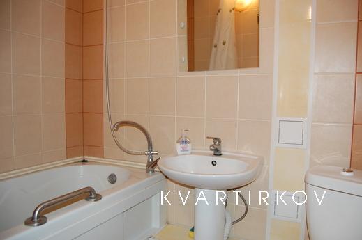 Cozy apartment in the center of Lugansk, Luhansk - apartment by the day