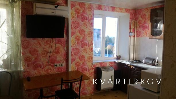 Уютная квартира в центре Луганска, Луганск - квартира посуточно