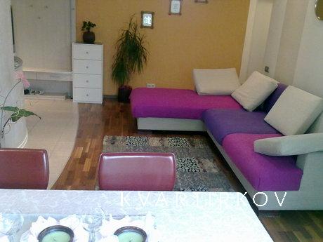 Beautiful, cozy apartment in a quiet, green area of ​​hem! E