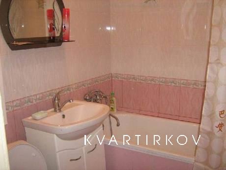 To the bus station 10 minutes. Near shopping mall 