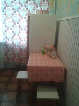 I rent my 2-to. Square in on Frunze, Yevpatoriya - apartment by the day