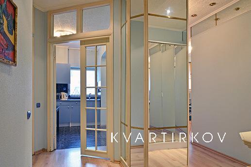 Квартира на сутки метро Смоленская, Москва - квартира посуточно