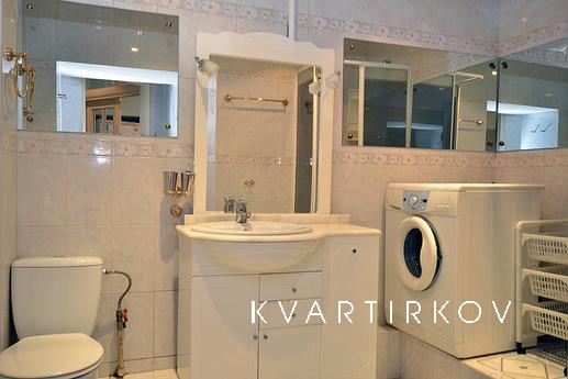 Квартира на сутки метро Смоленская, Москва - квартира посуточно