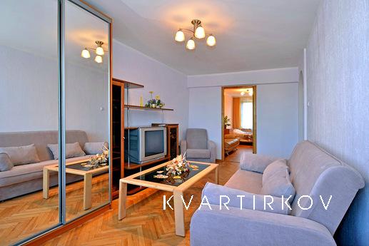 Two-bedroom apartment underground Belaru, Moscow - apartment by the day