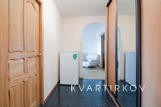 Two-bedroom apartment underground Belaru, Moscow - apartment by the day