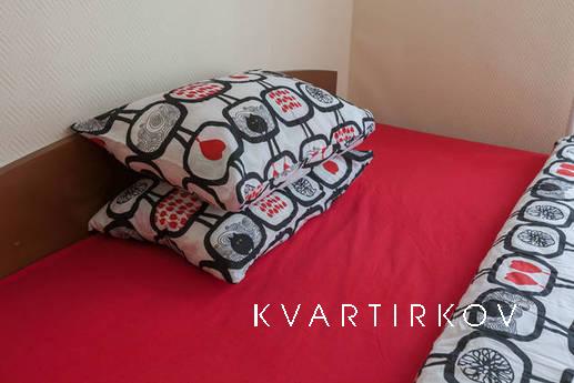 Светлая квартира в 1 минуте от м.ВДНХ, Москва - квартира посуточно