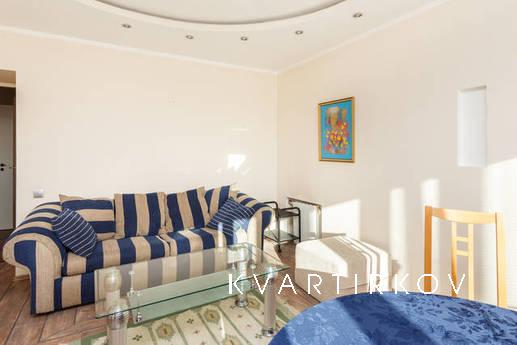 Апартаменты у метро Кропоткинская и Арба, Москва - квартира посуточно