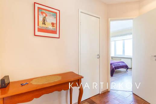 Апартаменты у метро Кропоткинская и Арба, Москва - квартира посуточно