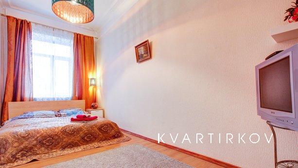 3 комнатная квартира в аренду, Москва - квартира посуточно