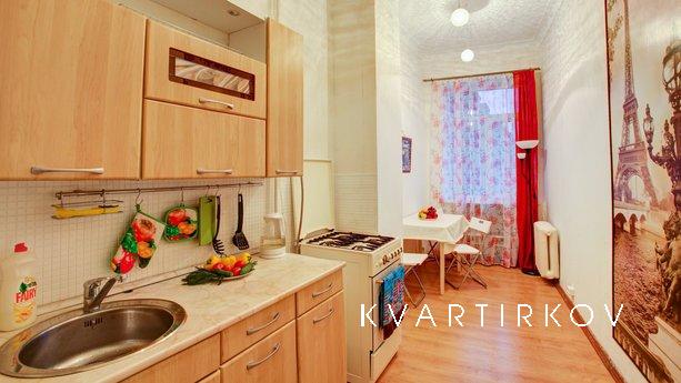 3 комнатная квартира в аренду, Москва - квартира посуточно