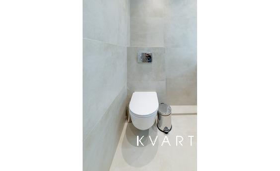 Welcome to a spacious one-room apartment located in the imme