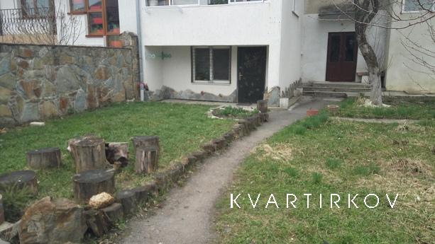 Apartment with separate entrance, Truskavets - apartment by the day