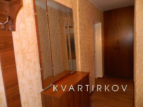 Rent an apartment in the center of Feodo, Feodosia - apartment by the day