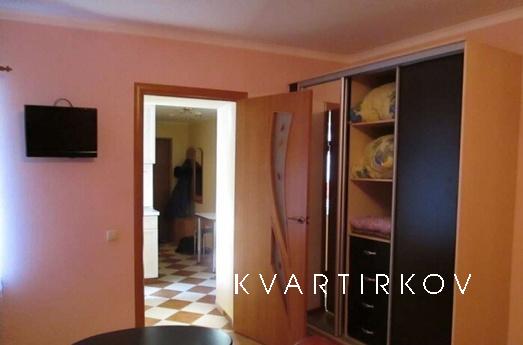 Rent detached house for rent, Simferopol - apartment by the day