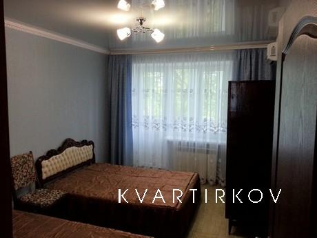 I rent my 2 k m. Feodosia in Crimea Primorsky. 5 minutes fro