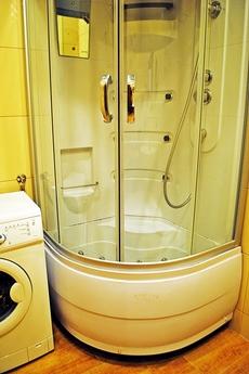 Сучасна затишна квартира-студія, Єкатеринбург - квартира подобово