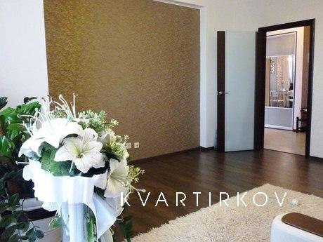 Дом расположен в шаговой доступности к Экспоцентру на Красно