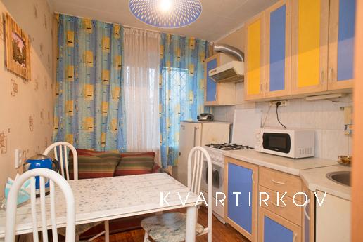 Уютная, чистая, с хорошим ремонтом, Москва - квартира посуточно