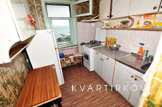 1-комнатная квартира с видом на море, Новороссийск - квартира посуточно