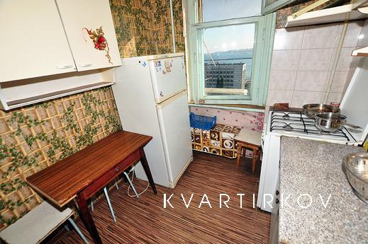 1-комнатная квартира с видом на море, Новороссийск - квартира посуточно