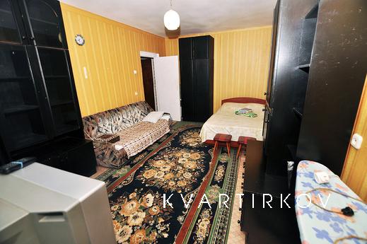 1-комнатная на набережной - вид на море, Новороссийск - квартира посуточно