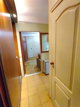 2k apt Shalimova, NAU, ISIDA, Kyiv - apartment by the day