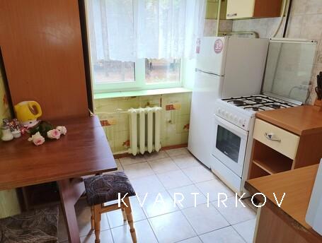 2k apt Shalimova, NAU, ISIDA, Kyiv - apartment by the day