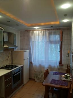 2 bedroom, eye microsurgery, Volgograd - apartment by the day