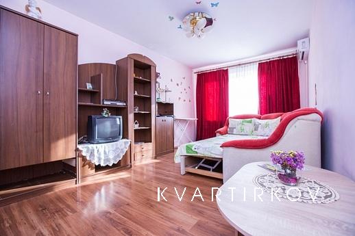 Its, the Gold Coast, WI-FI, shopping cen, Odessa - apartment by the day