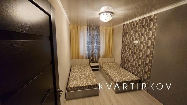 Daily rent 2-room apartment in Nikopol. Modern renovation, g