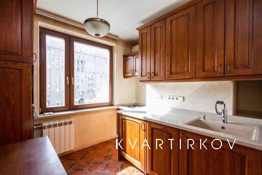 2-комнатная квартира на Курской, Москва - квартира посуточно