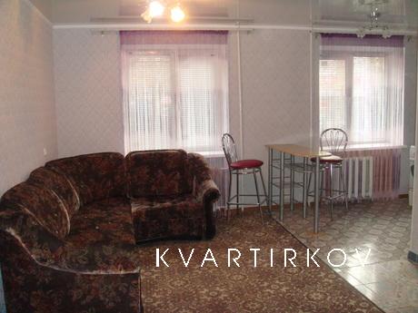 2 bedroom apartment for rent, Mykolaiv - apartment by the day
