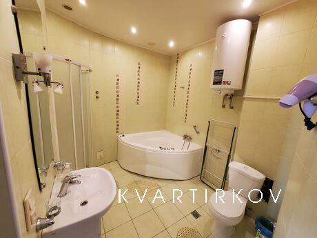 Daily rent 2k apartment, Dnipro (Dnipropetrovsk) - apartment by the day