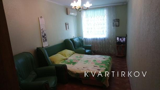 3х кімнатна квартира з усіма зручностям, Севастополь - квартира подобово