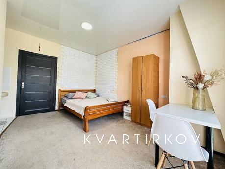 Own, real 1k studio with cent renovation, Kharkiv - apartment by the day