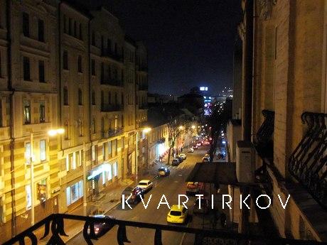 Квартира біля Майдану Незалежності, Київ - квартира подобово